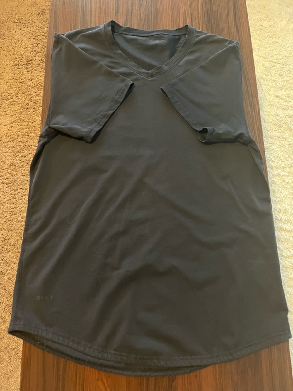 Men’s navy V-Neck Short Sleeve shirt